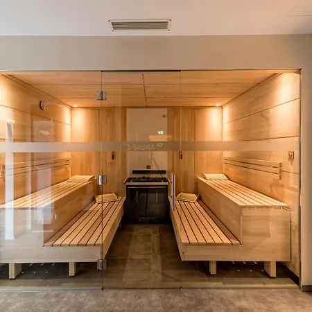 ホテル Unser Loisach 3*