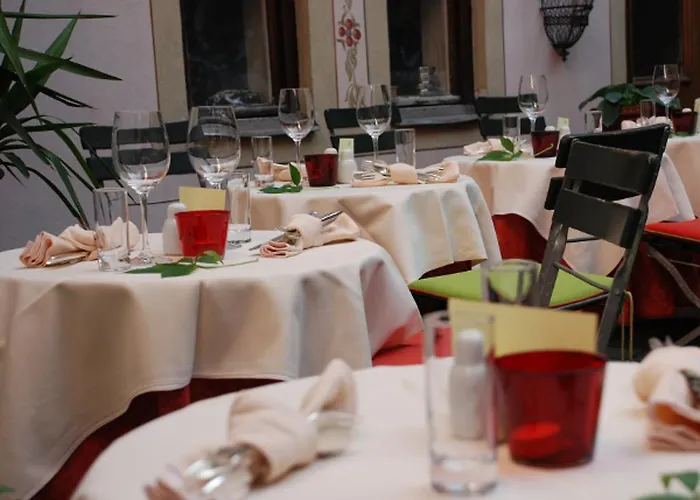 ホテル Unser Loisach 3*