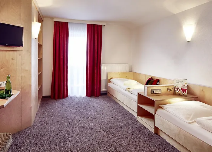 Unser Loisach ホテル 3*