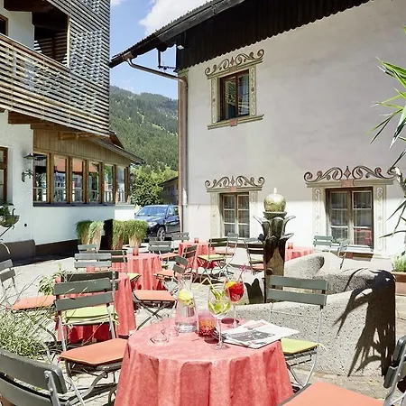 호텔 Unser Loisach 3*